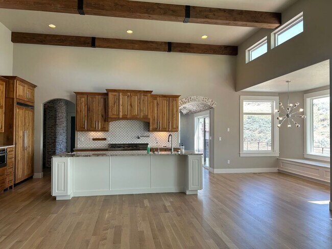 Building Photo - Luxury Living in StarView Estates - 4.98 A...