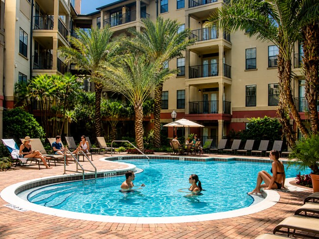 Building Photo - Amazing 2/2 Pool View Condo x Rent @ Uptown Place Downtown Orlando .