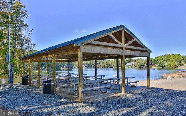 Building Photo - 5111 Lands End Ct