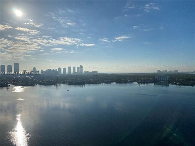 Building Photo - 17301 Biscayne Blvd