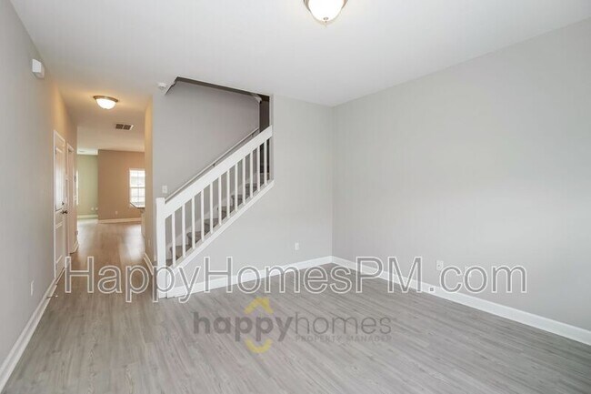 Building Photo - 120 Kirkland St