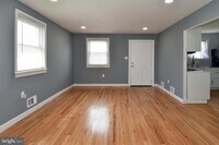 Building Photo - 918 Clovis Ave