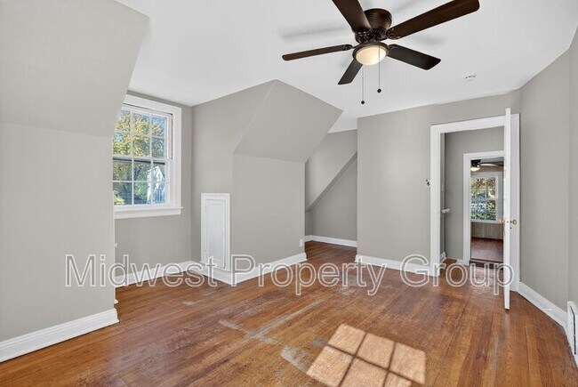 Building Photo - 46 N Harvey Ave