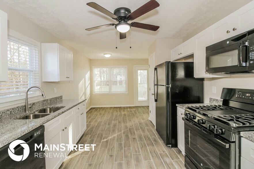 Building Photo - 4810 Country Cove Way