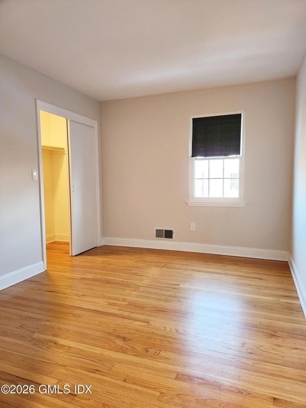 Building Photo - 96 Valley Rd