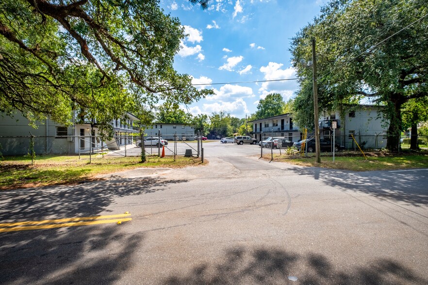 Primary Photo - NEW JAX APTS