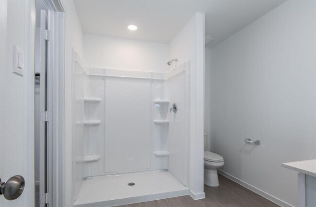 Building Photo - 640 Magnolia Creek Dr