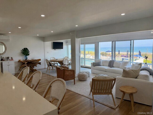 Building Photo - 585 Dune Rd