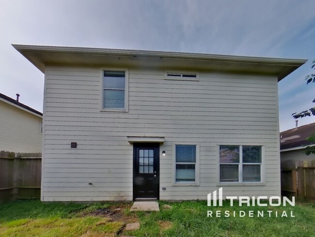 Building Photo - 8627 Heathglen Ln