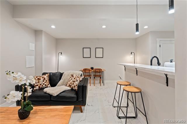 Building Photo - 2905 W 4th Ave