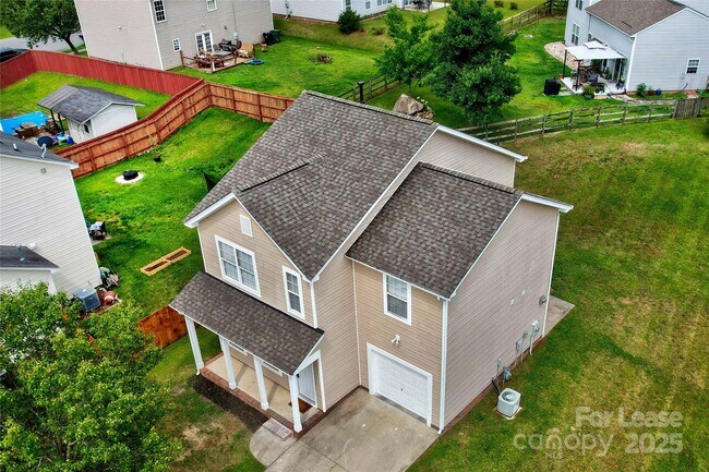 Building Photo - 915 Harbour View Cove NE