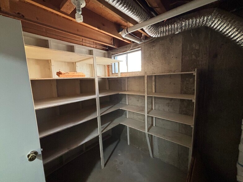 Building Photo - 579 N Highland Blvd