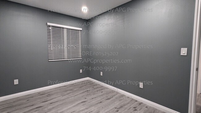 Building Photo - 7432 Franklin St