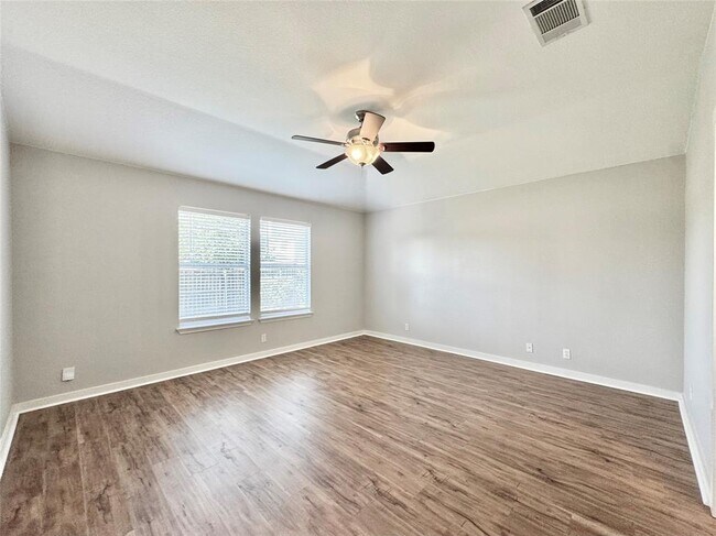 Building Photo - 311 Glen Valley Lane