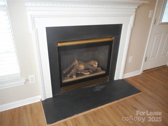 Building Photo - 8145 Millwright Ln