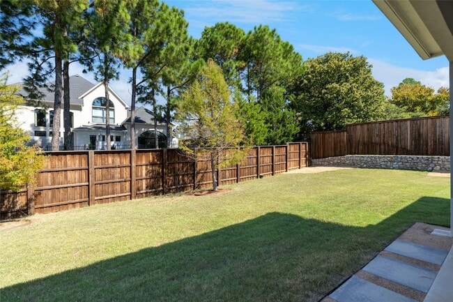 Building Photo - 916 Savannah Trl