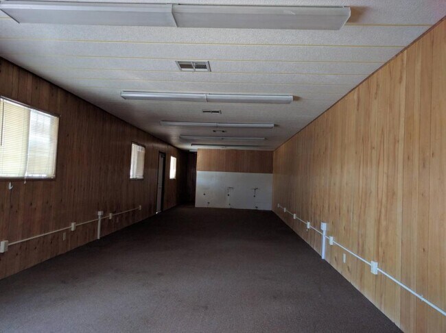 Building Photo - 313 1/2 13th Street