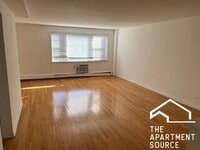 Building Photo - 8644 Skokie Blvd