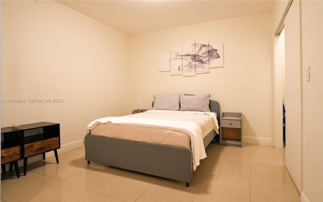 Building Photo - 1830 S Ocean Dr