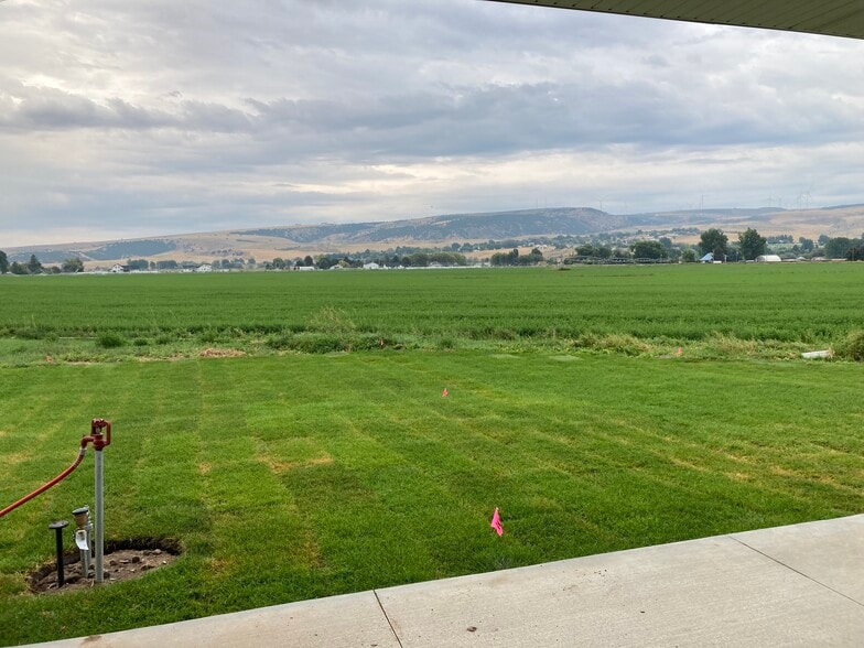 patio view - 1219 N 1150 E