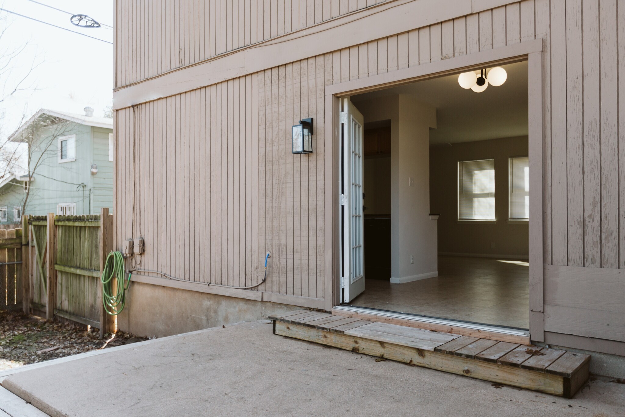 deck not pictured - 1402 Fairfield Dr