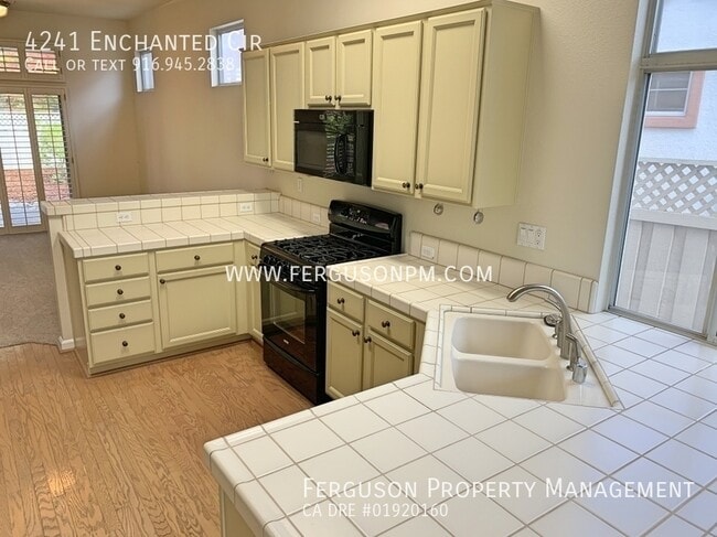 Building Photo - 4241 Enchanted Cir