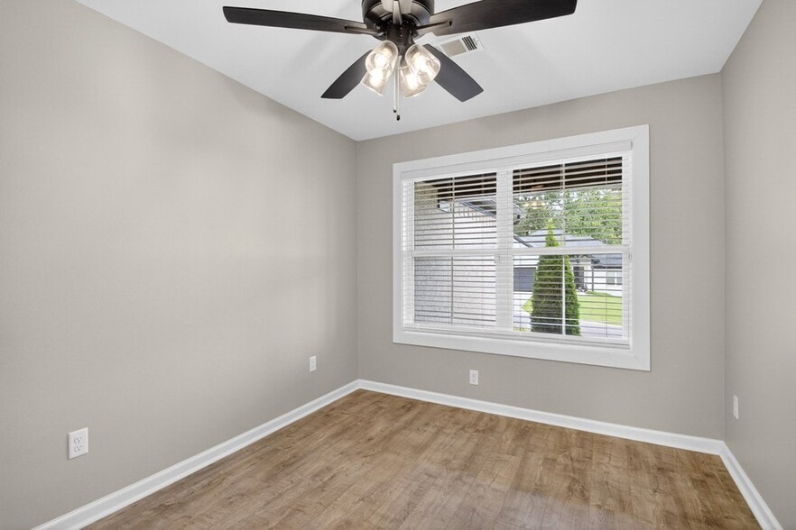 Building Photo - 4041 Elizabeth Ct