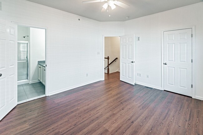 Building Photo - Claymont - 3 bedroom townhome in Darley Green