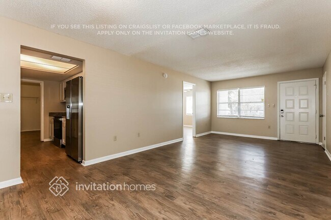 Building Photo - 3738 Hill St