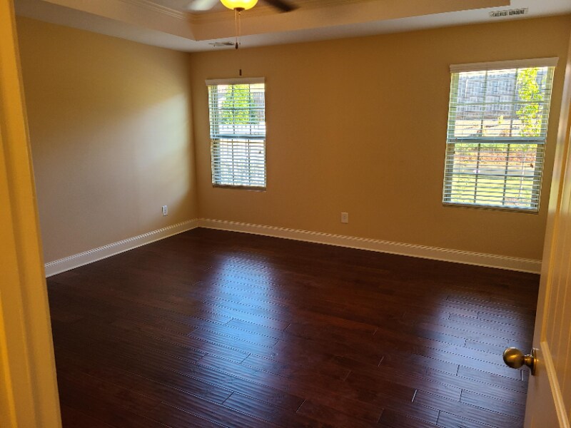 Building Photo - 4808 Hidden Valley Ct