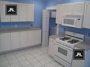 Building Photo - 3 bedroom in Brighton MA 02135