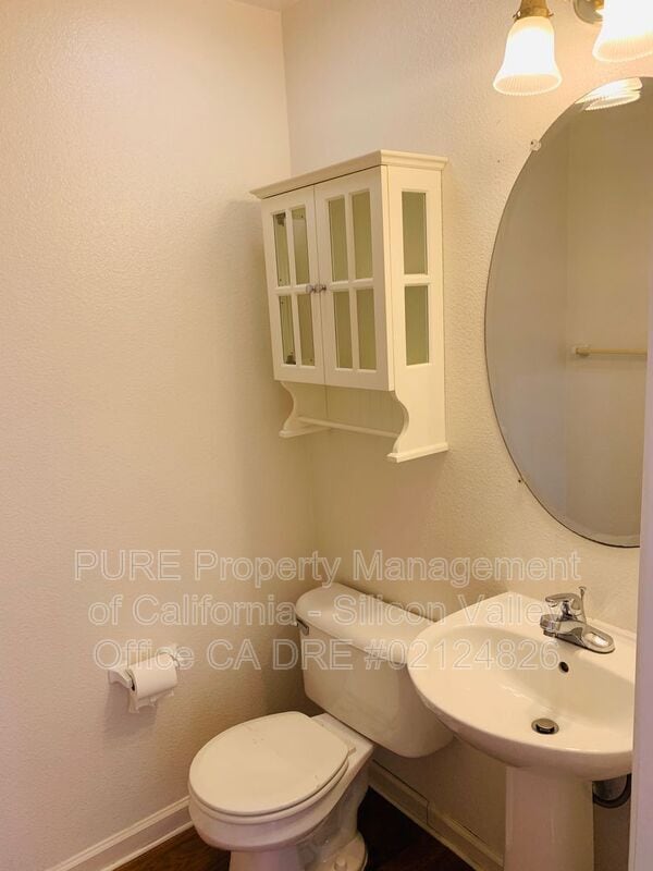 Building Photo - 886 Fire Walk