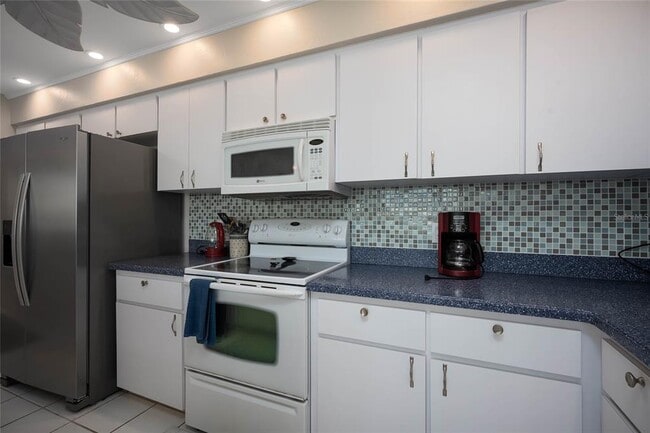 Building Photo - 222 Westwind Dr