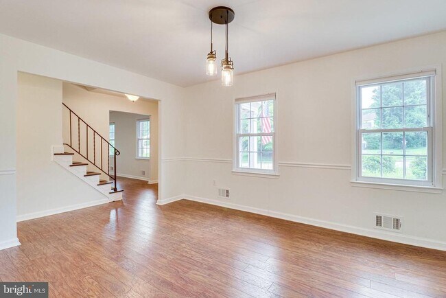 Building Photo - 4809 Tabard Pl