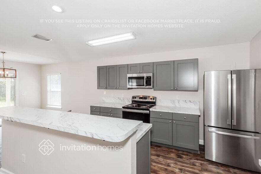 Building Photo - 305 Brantley Harbor Dr