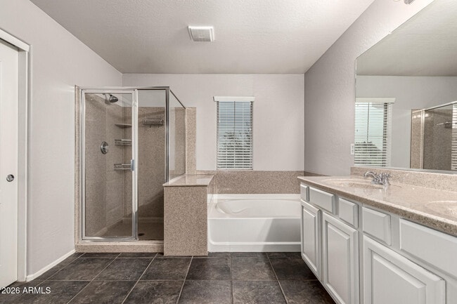 Building Photo - 3656 E Andre Ave