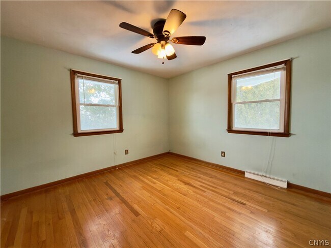 Building Photo - 112 Terrace Cir