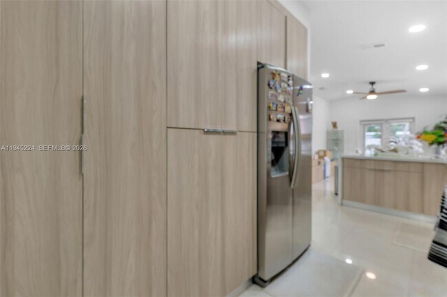 Building Photo - 3172 W 79th Pl