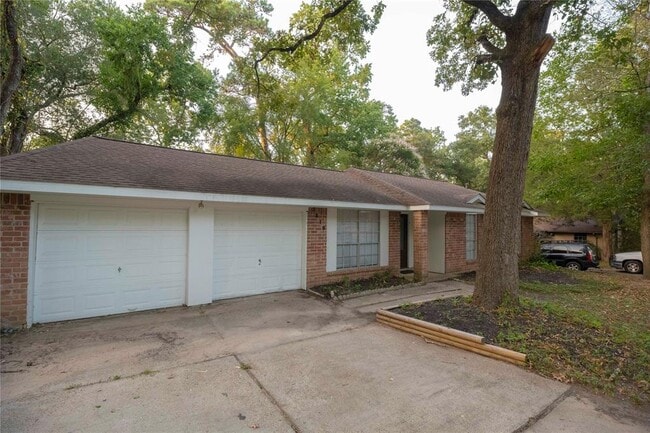 Primary Photo - 3318 Kentwood Dr