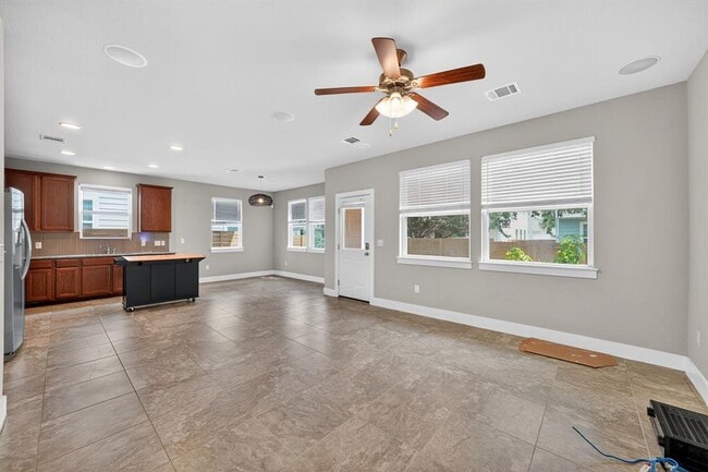 Building Photo - 7403 Brynner St