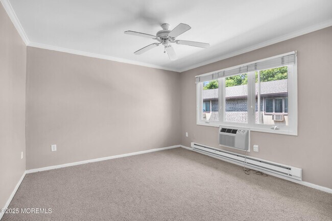 Building Photo - 12 Hilltop Terrace
