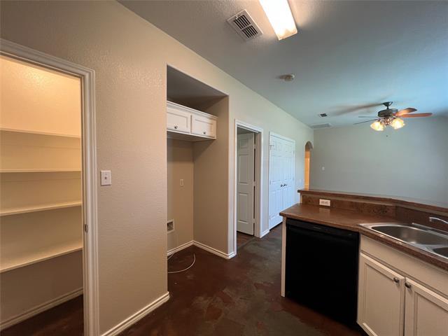 Building Photo - 104 Sunburst Ct