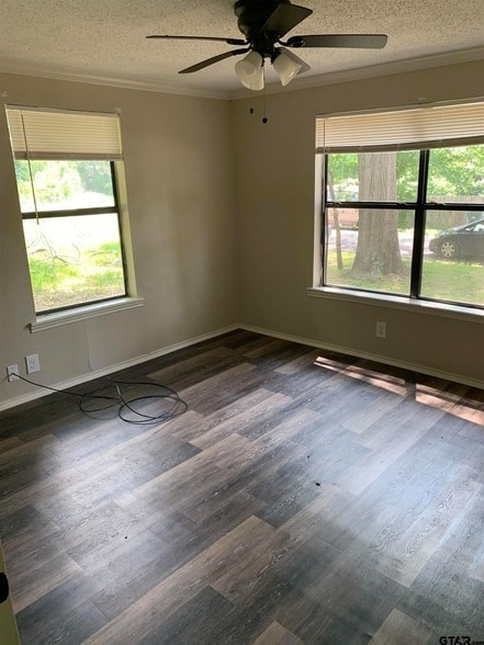 Building Photo - 2515 N Tenneha Ave