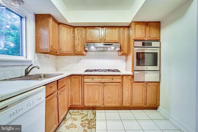Building Photo - 4771 Parkman Ct