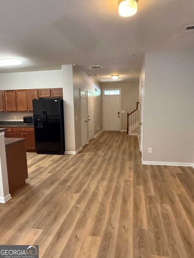 Building Photo - 151 Granite Way
