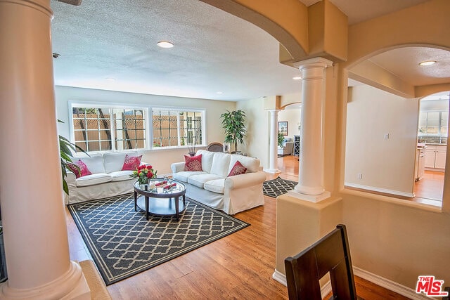 Building Photo - 7830 W 83rd St