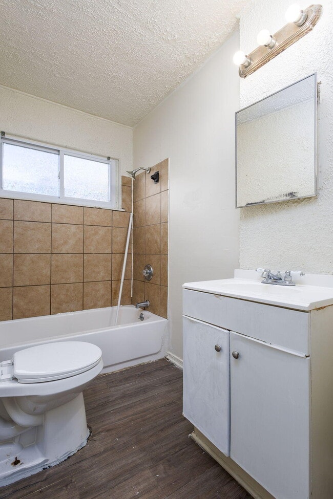 Building Photo - 30061 Hazelwood St