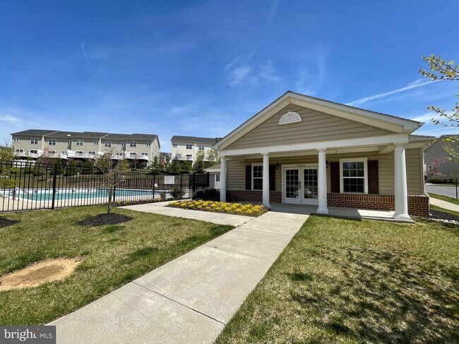 Building Photo - 3667 Duckhorn Way