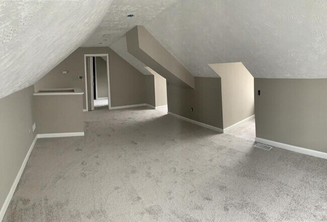 Building Photo - 6124 N 30th Street