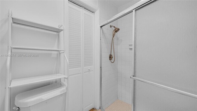 Building Photo - 10583 La Placida Dr